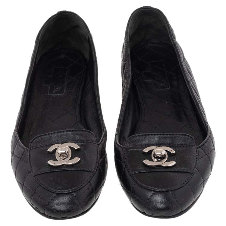 Pre Owned Chanel Black Quilted Leather CC Loafers Size 40