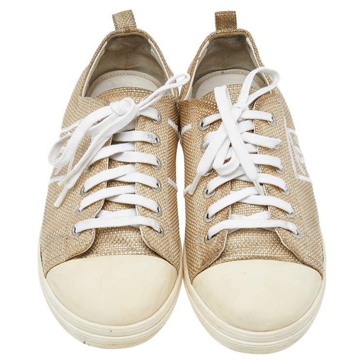 Pre Owned Chanel Beige Canvas And Leather CC Low Top Sneakers Size 39.5