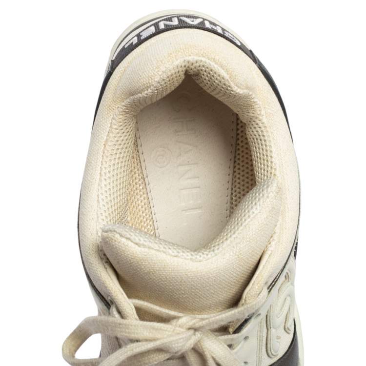 Pre Owned Chanel Grey/White  Leather And Canvas  CC Lace Up Sneakers Size 36.5