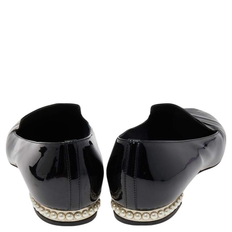 Pre Owned Chanel Black Patent Leather CC Pearl Embellished Smoking Loafers Size 37.5