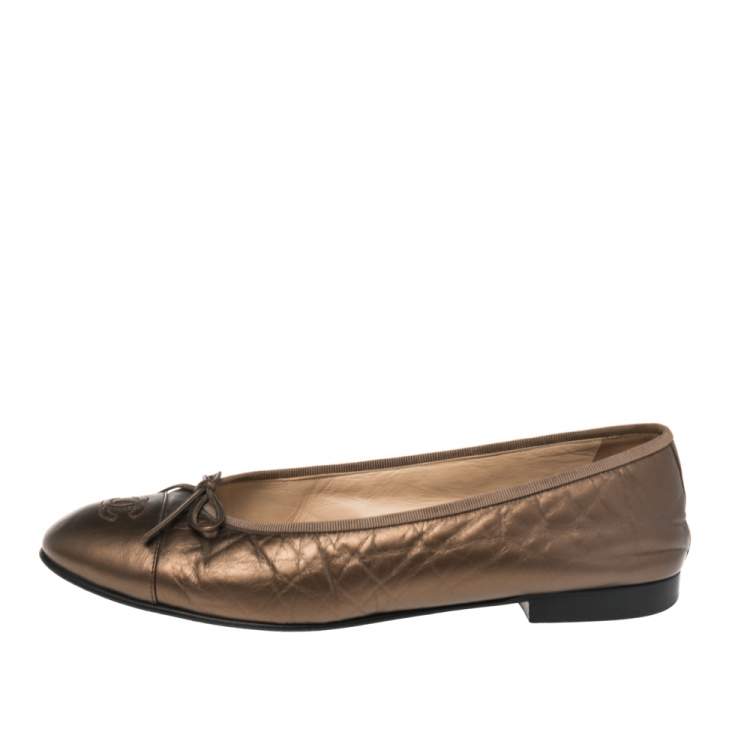 Chanel Metallic Bronze Leather CC Cap Toe Ballet Flats Size 41.5 Chanel