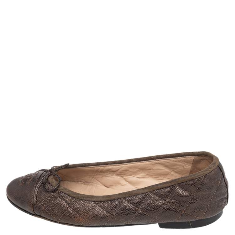 Chanel Brown Quilted Leather CC Bow Ballet Flats Size 36 Chanel