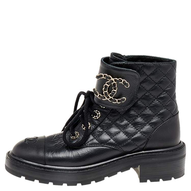 Chanel Black Quilted Leather CC Cap Toe Chain Link Logo Combat Boots Size  38 Chanel