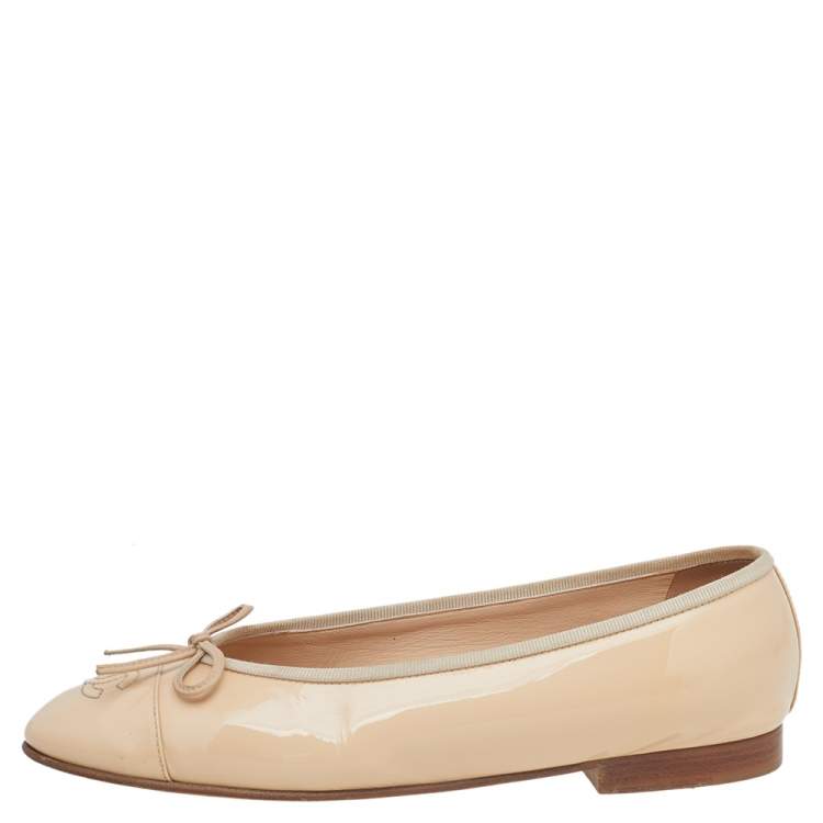 Chanel Beige Patent Leather CC Bow Ballet Flats Size 38.5 Chanel