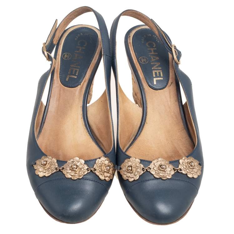 Pre Owned Chanel Navy Blue Leather CC Cap Toe Wedge Slingback Sandals Size 37