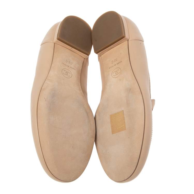 Pre Owned Chanel Beige Leather CC Loafer Size 36