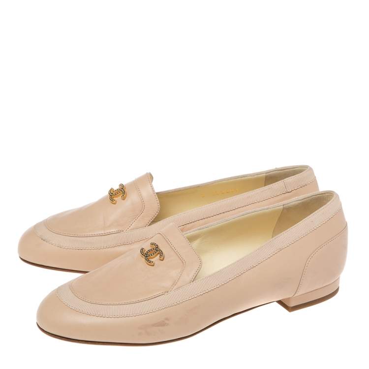 Pre Owned Chanel Beige Leather CC Loafer Size 36