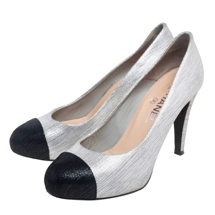 مملوكة مسبقًا Chanel Black/Grey Suede Cap Toe Pumps Size 38