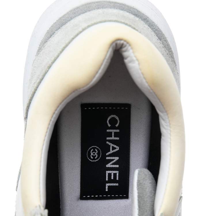 Pre Owned Chanel White/Grey Suede And Leather CC Logo Low Top Sneakers Size 39.5