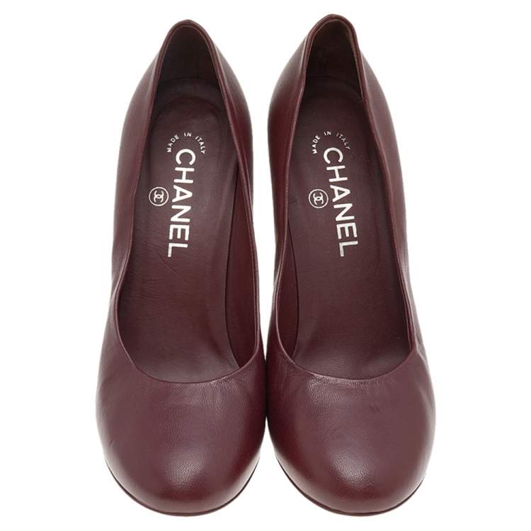 Pre Owned Chanel Brown Leather CC Pearl Embellished Heel Pumps Size 38