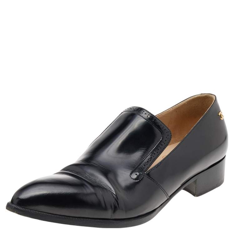 Pre Owned Chanel Black Patent Leather CC Loafers Size 38.5