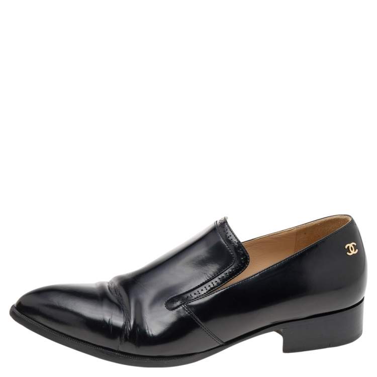 Pre Owned Chanel Black Patent Leather CC Loafers Size 38.5