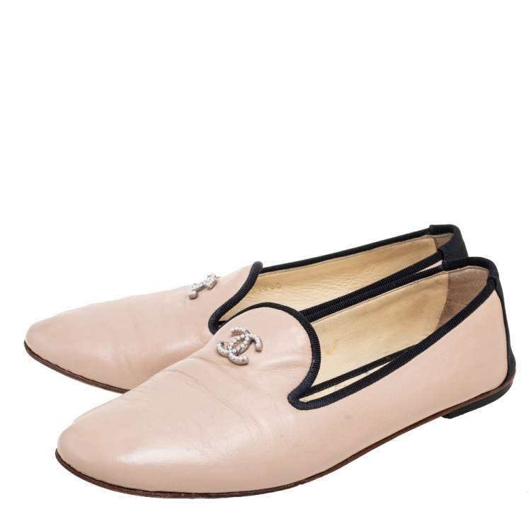 Pre Owned Chanel Beige Leather Embellished CC Smoking Slippers Size 38