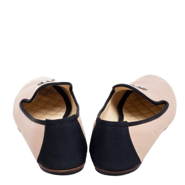 Pre Owned Chanel Beige Leather Embellished CC Smoking Slippers Size 38