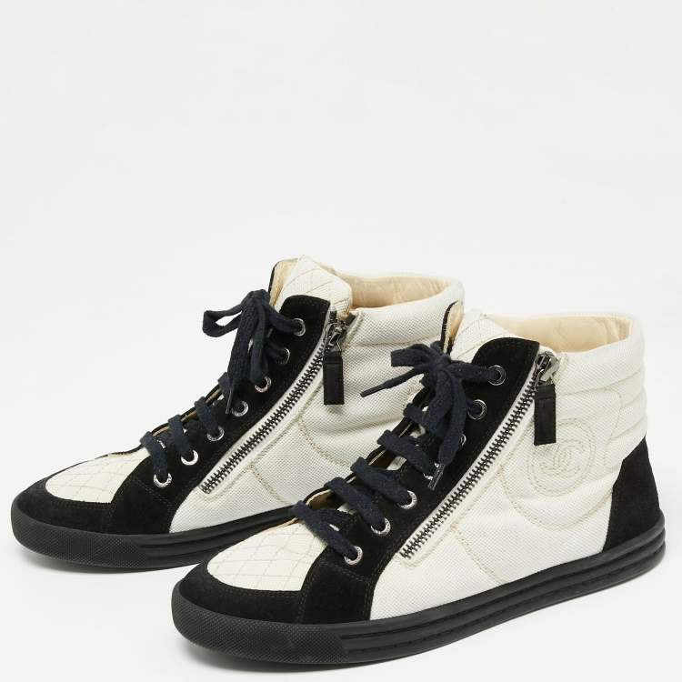 Authentic Second Hand Chanel Suede Sneakers PSS05100155  THE FIFTH  COLLECTION