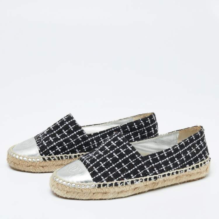 Chanel Black/Silver Tweed and Leather CC Cap-Toe Flat Espadrilles Size 37  Chanel