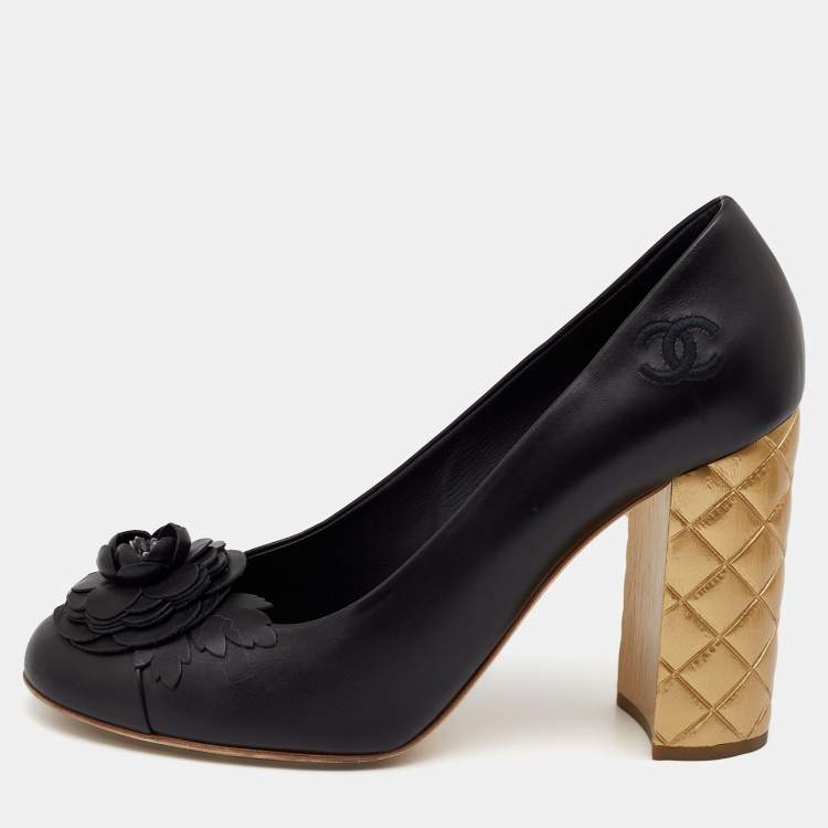 Chanel Black/Gold Camellia Cap Toe Leather Quilted Heel Pumps Size