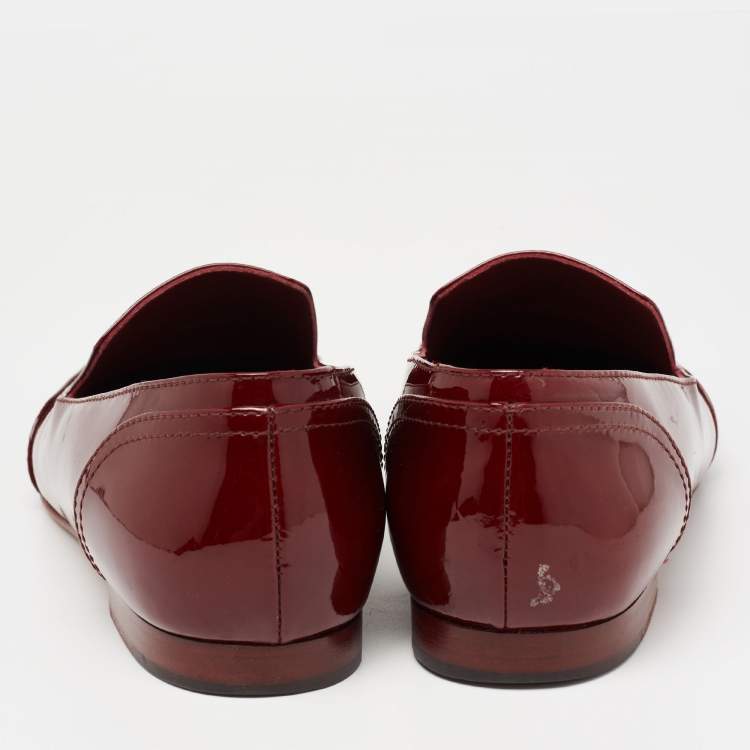 Pre Owned Chanel Burgundy Patent Leather CC Loafers Size 39.5