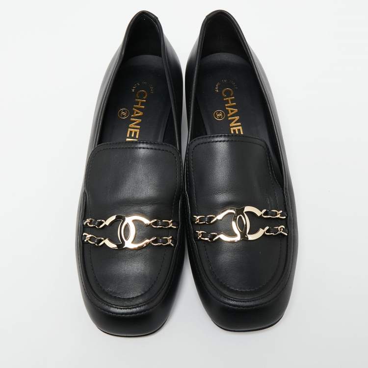 Pre Owned Chanel  Black Leather CC Chain Link Slip On Loafers Size 39