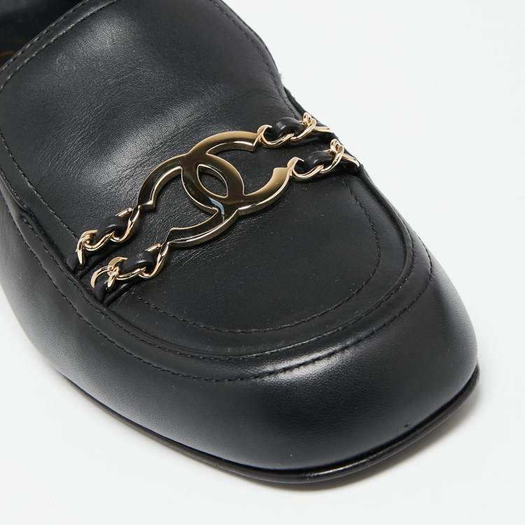 Pre Owned Chanel  Black Leather CC Chain Link Slip On Loafers Size 39