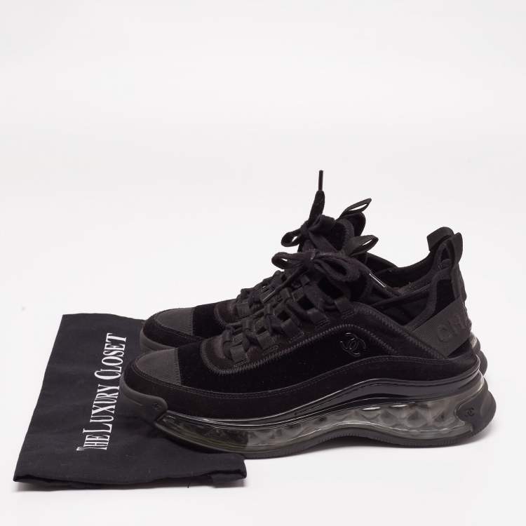 مملوكة مسبقًا Chanel Black Velvet And Suede CC Sneakers Size 39