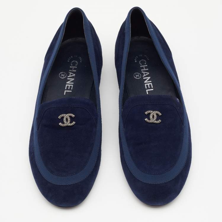 Pre Owned Chanel Blue Suede CC Loafers Size 39