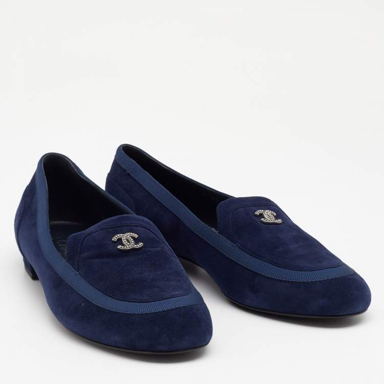 Pre Owned Chanel Blue Suede CC Loafers Size 39