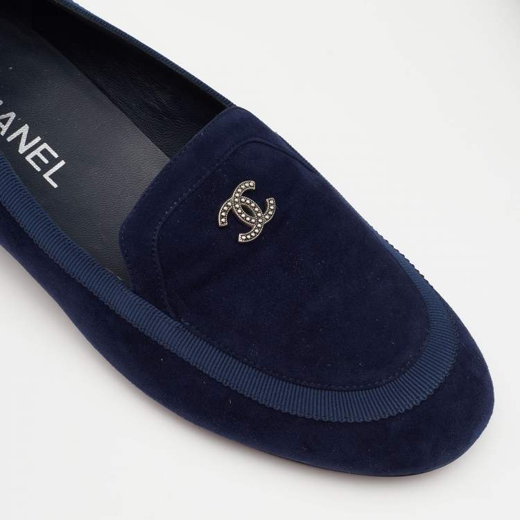 Pre Owned Chanel Blue Suede CC Loafers Size 39