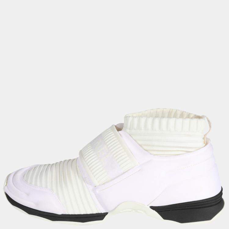 Pre Owned Chanel White Stretch Fabric Sneaker EU 39