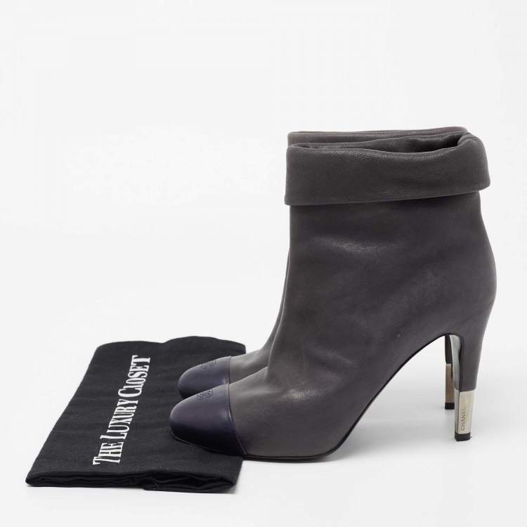 Pre Owned Chanel Dark Grey/Navy Blue Leather Cap Toe Ankle Length Boots Size 38.5