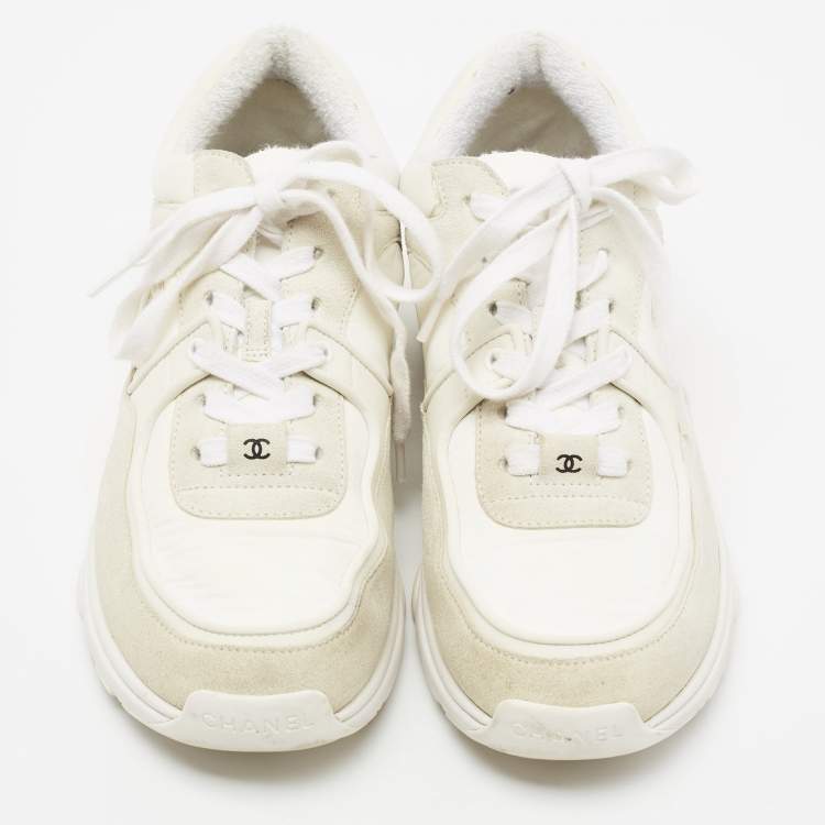 Pre Owned Chanel White/Grey Leather And Suede CC Low-Top Sneakers Size 36.5