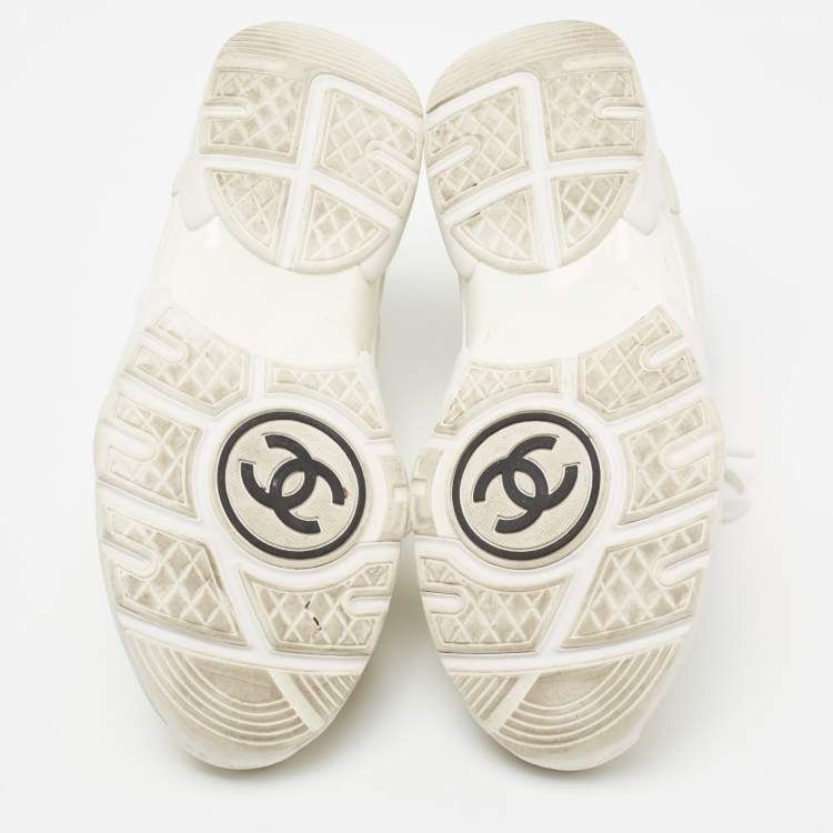 Pre Owned Chanel White/Grey Leather And Suede CC Low-Top Sneakers Size 36.5