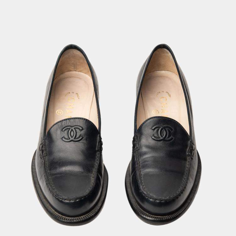 Pre Owned Chanel Classic Blue Loafers Size EU 37