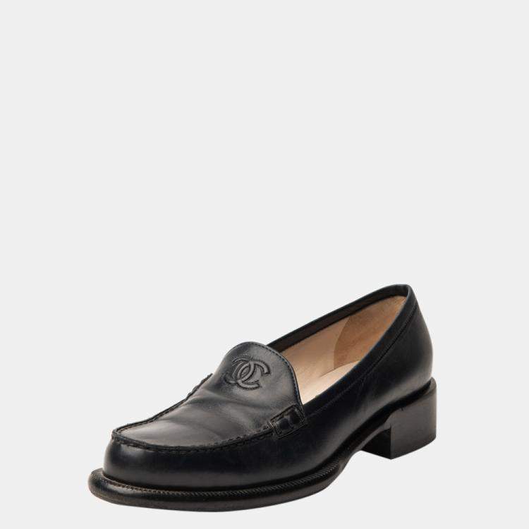 Pre Owned Chanel Classic Blue Loafers Size EU 37