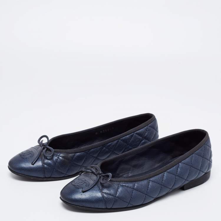 Chanel Navy Blue Quilted Leather CC Bow Cap Toe Ballet Flats Size
