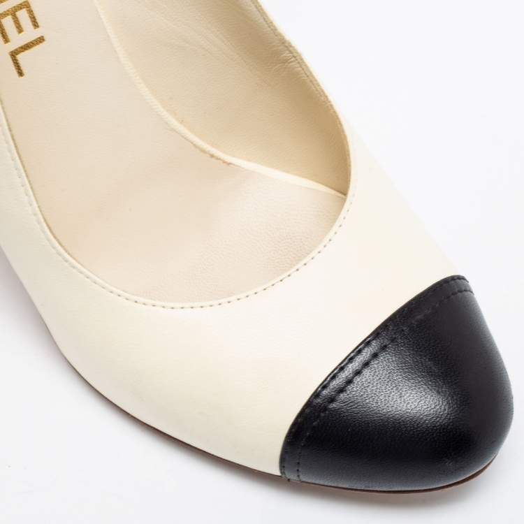 Pre Owned Chanel Cream/Black Leather Baroque Heel Ankle-Strap Pumps Size 38.5