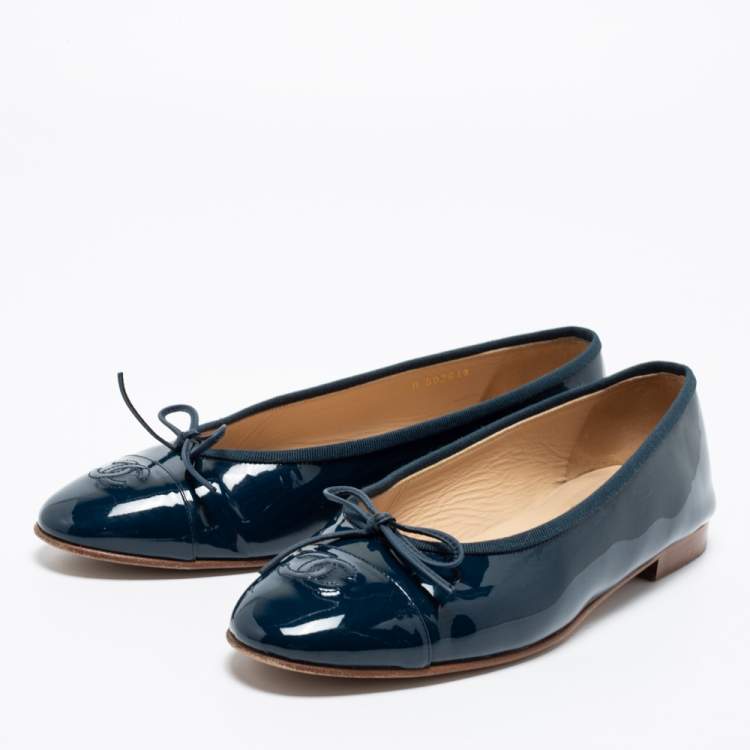 Chanel Blue Patent Leather CC Bow Cap Toe Ballet Flats Size 41