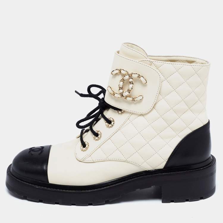 Chanel White Black Quilted Leather CC Cap Toe Chain Link Logo Combat 