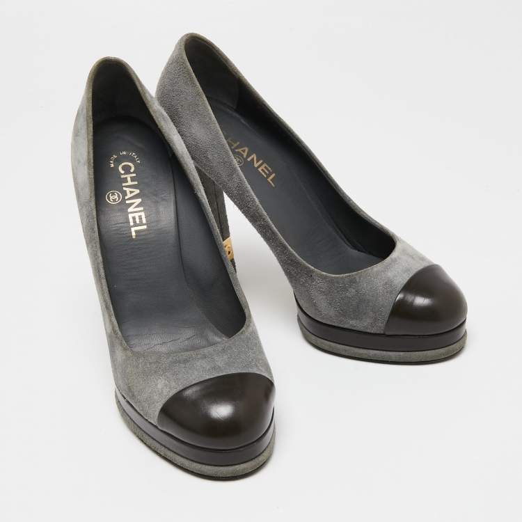 مملوكة مسبقًا Chanel Grey/Dark Brown Suede and Leather Cap Toe Platform Pumps Size 41