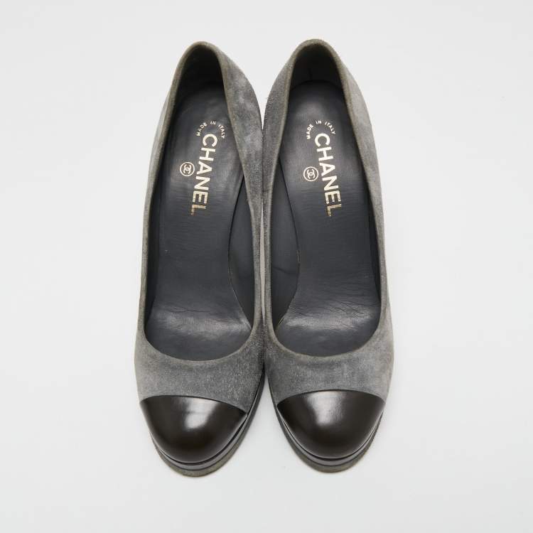 مملوكة مسبقًا Chanel Grey/Dark Brown Suede and Leather Cap Toe Platform Pumps Size 41