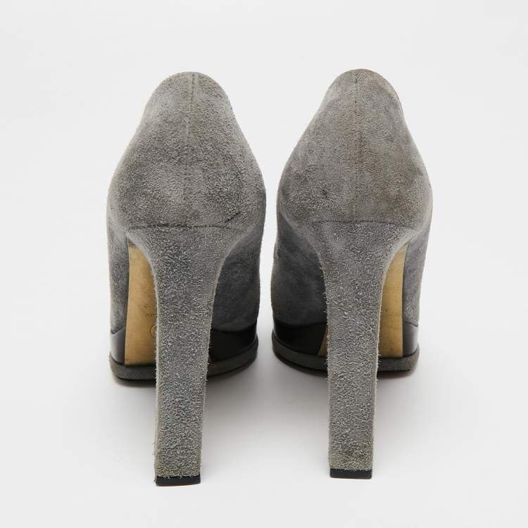 مملوكة مسبقًا Chanel Grey/Dark Brown Suede and Leather Cap Toe Platform Pumps Size 41