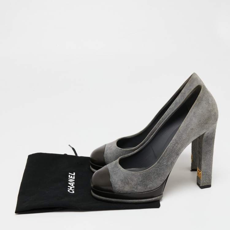 مملوكة مسبقًا Chanel Grey/Dark Brown Suede and Leather Cap Toe Platform Pumps Size 41