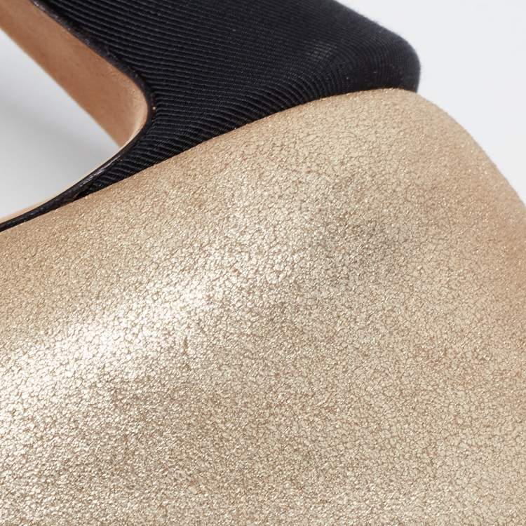 Pre Owned Chanel Gold/Black Glitter Suede and Fabric CC Pearl Cap Toe Pumps Size 35.5