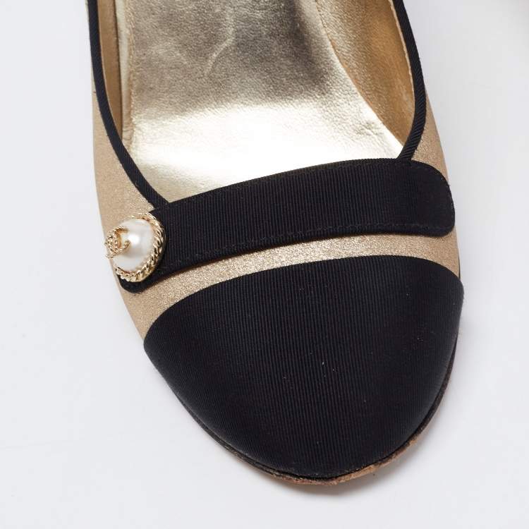 Pre Owned Chanel Gold/Black Glitter Suede and Fabric CC Pearl Cap Toe Pumps Size 35.5