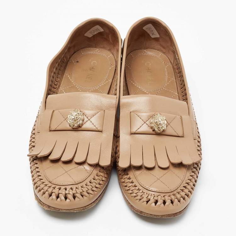 Pre Owned Chanel Beige Leather Braided Lion Head Detail Slip On Loafers Size 39
