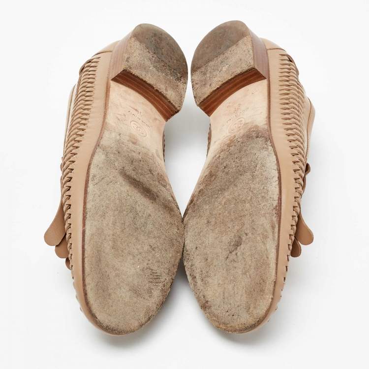 Pre Owned Chanel Beige Leather Braided Lion Head Detail Slip On Loafers Size 39