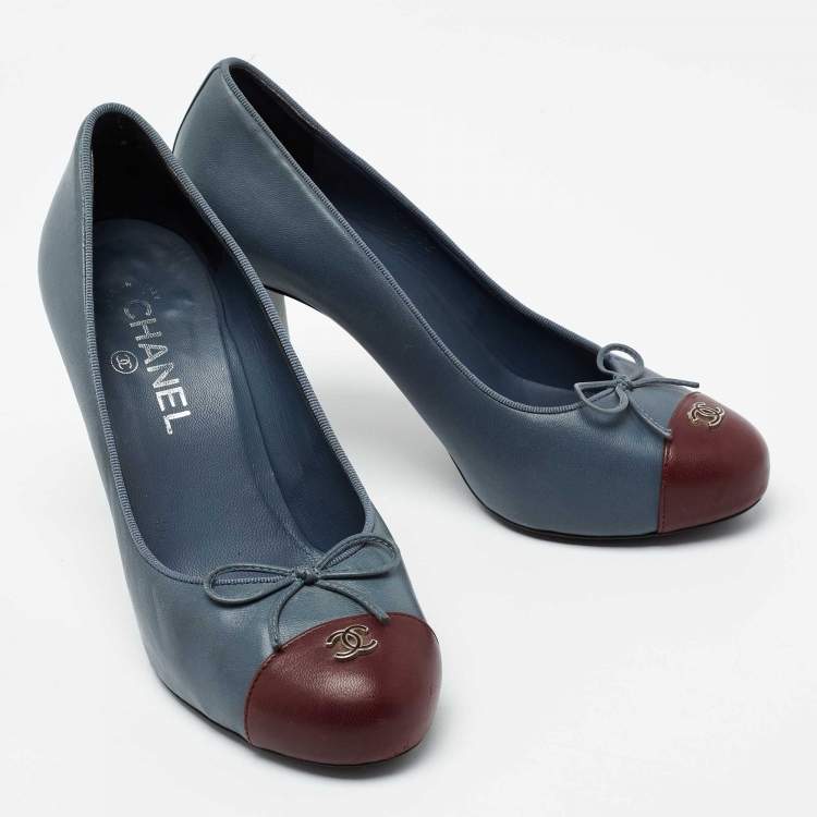 Pre Owned Chanel Slate Gray/Burgundy Leather CC Cap-Toe Bow Pumps Size 38.5
