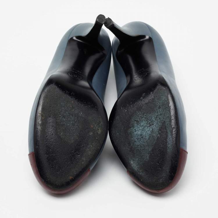 Pre Owned Chanel Slate Gray/Burgundy Leather CC Cap-Toe Bow Pumps Size 38.5