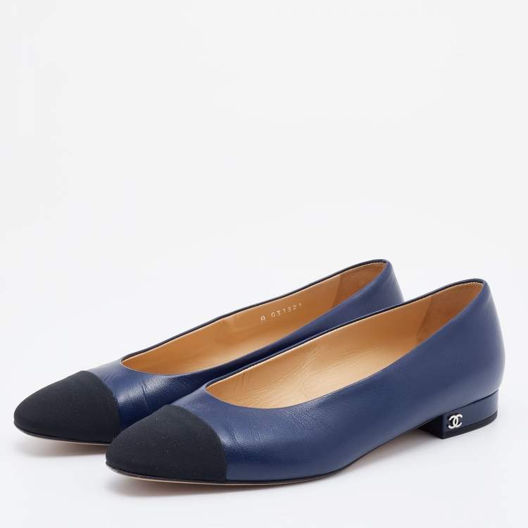 Chanel Blue/Black Leather and Fabric CC Cap Toe Ballet Flats Size