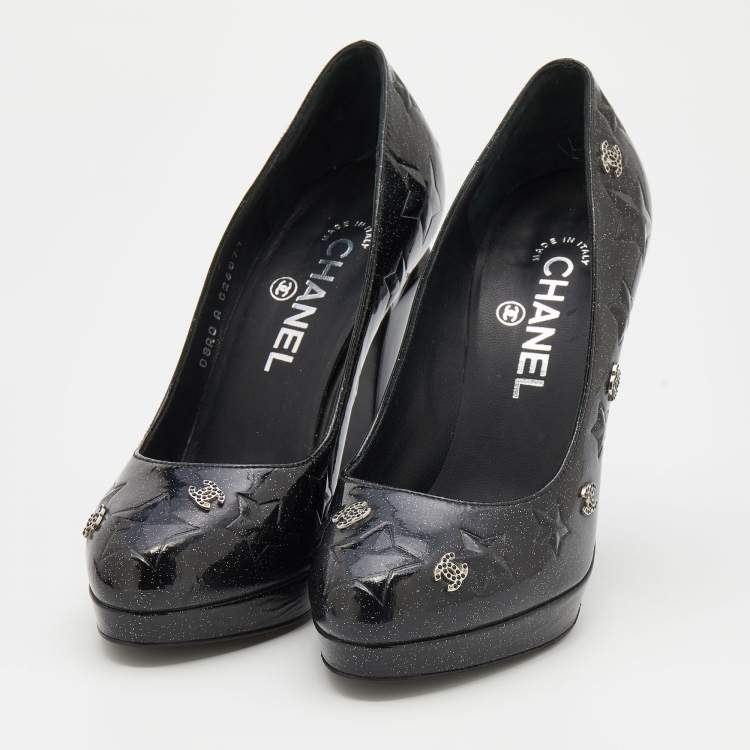 Chanel Black Glitter Star Embossed Patent Leather CC Embellished Pumps Size  36 Chanel
